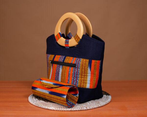Sac Wax Femme Baoulé Bleu Nuit avec Poignée Bois et Portefeuille – Fait Main au Sénégal