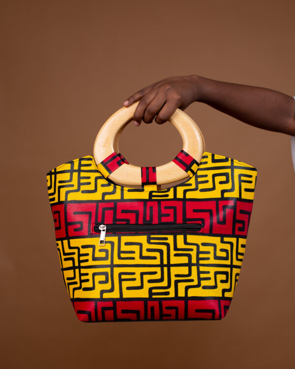 Sac Wax Femme Jaune et Rouge avec Poignée Bois – Fait Main au Sénégal – Image 3