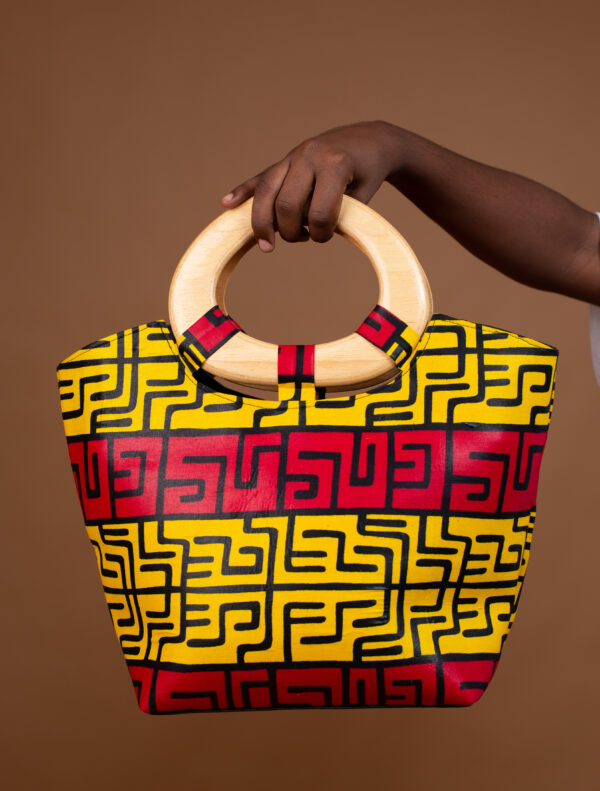 Sac Wax Femme Jaune et Rouge avec Poignée Bois – Fait Main au Sénégal