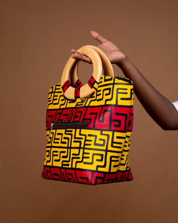 Sac Wax Femme Jaune et Rouge avec Poignée Bois – Fait Main au Sénégal – Image 2