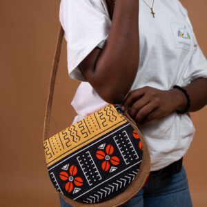 Sac Bandoulière Wax Bogolan Beige & Raphia – Anzisha NG Fait Main au Sénégal