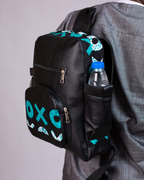 Naza Bag – Sac à Dos Unisexe Wax Turquoise & Similicuir Fait Main au Sénégal – Image 2