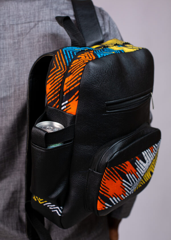 Naza Bag – Sac à Dos Unisexe en Wax Jaune & Similicuir Noir Fait Main au Sénégal – Image 2