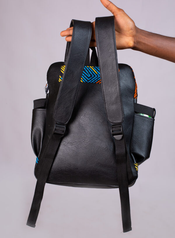 Naza Bag – Sac à Dos Unisexe en Wax Jaune & Similicuir Noir Fait Main au Sénégal – Image 3